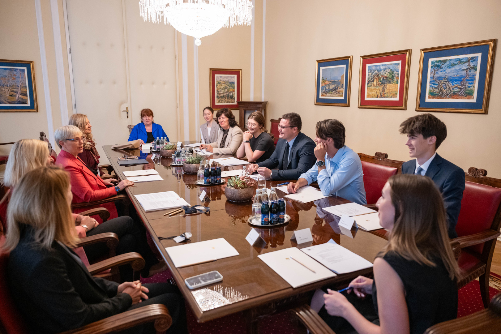 Razprava MeKoS s predsednico republike